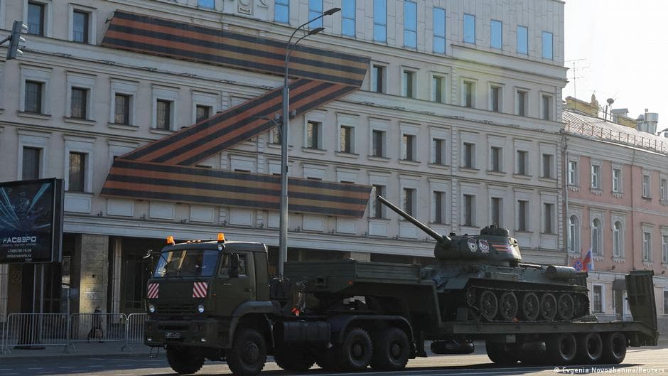 Pro-Kremlin blogger turns on Putin, sent to psychiatric care