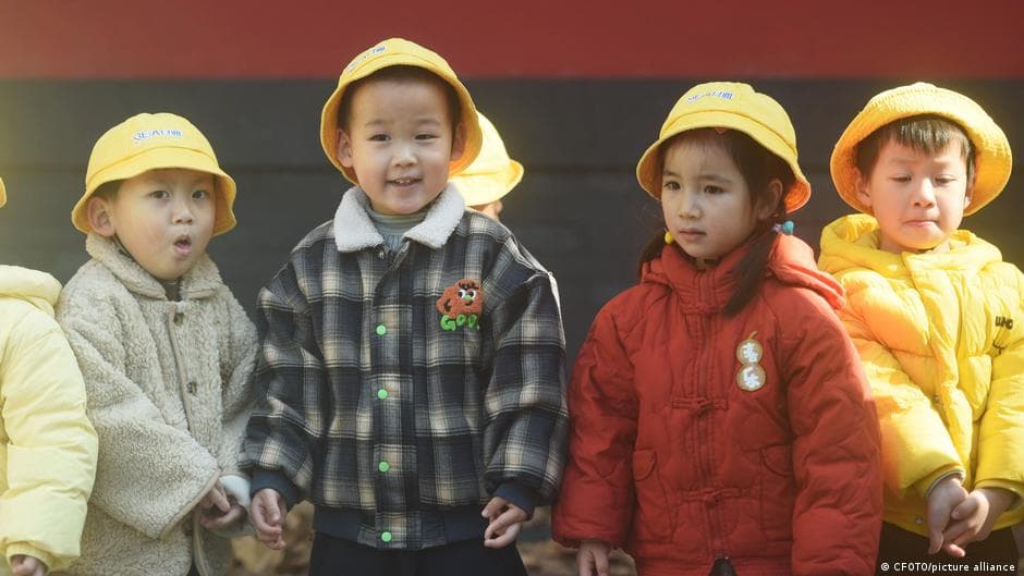 China: Population sinks for fourth year in a row