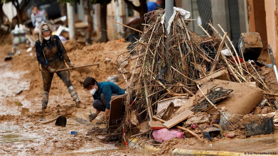 Court rejects move to indict Valencia leader over flood response