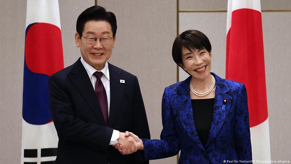 Japan, South Korea vow stronger ties amid China challenge
