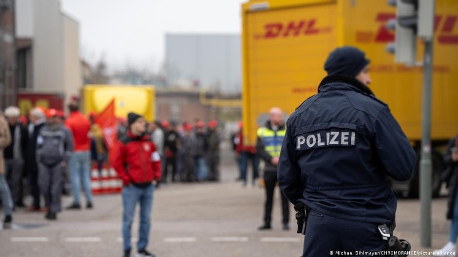 Germany news: Ukrainians on trial over Russia spying claims