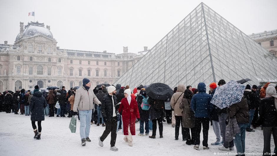Louvre hikes ticket price for non-EU visitors by almost half