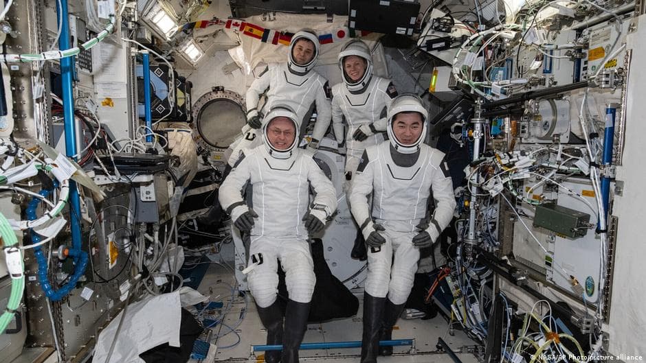 Four astronauts exit ISS in first-ever medical evacuation