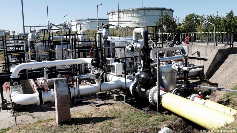 Hungary blocks some fuel deliveries to Ukraine amid tensions