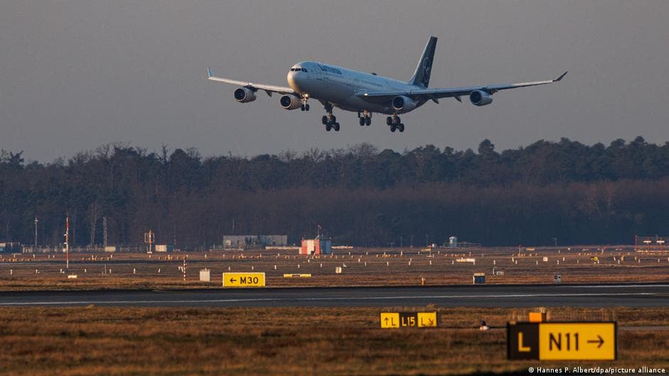 Germany news: First evacuees arrive from Middle East