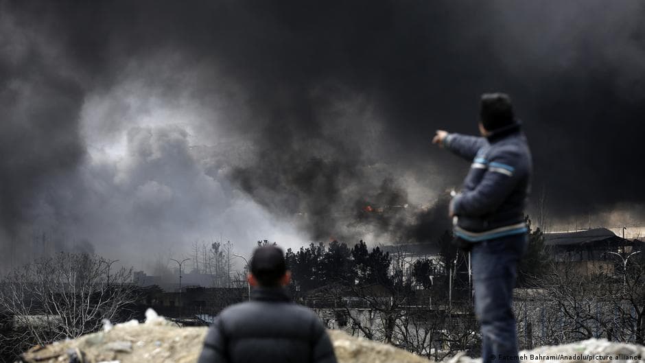 Experts warns bombing oil infrastructure in Iran War to leave lasting environmental damage