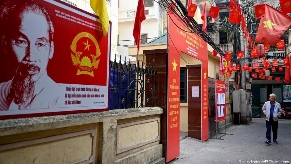 Vietnam: Polls open in one-party election