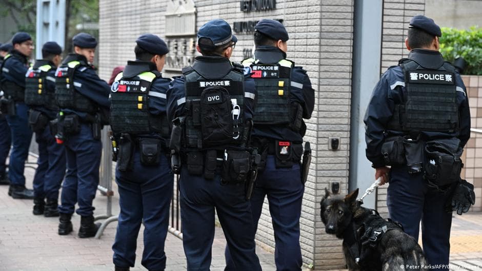 Hong Kong: New rule forces people to surrender passwords