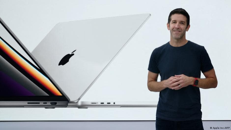 Apple switches CEO: What it means for the tech giant