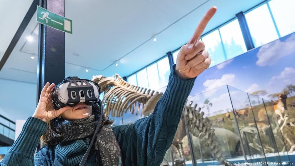 Researcher Develops VR Tools to Help Users Visualize Future Goals