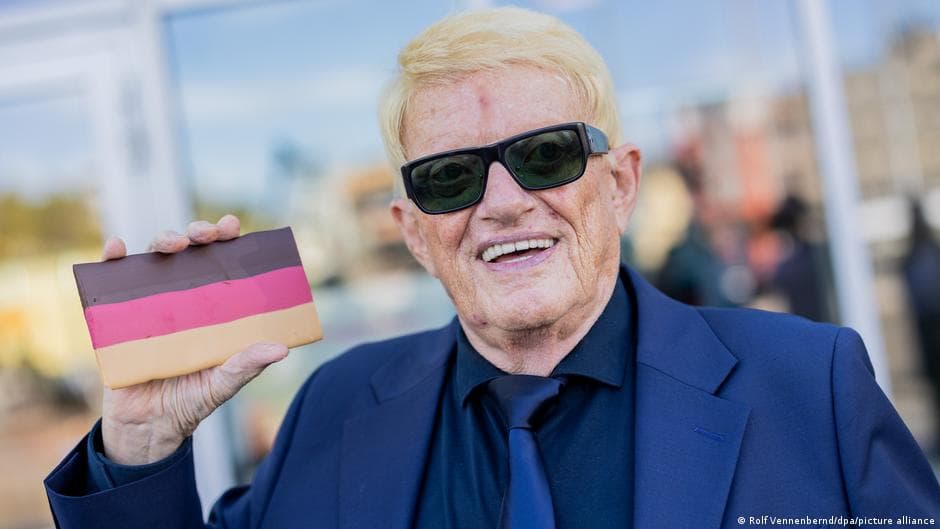 Heino Demands Compensation After Far-Right Party Uses His Image Without Consent