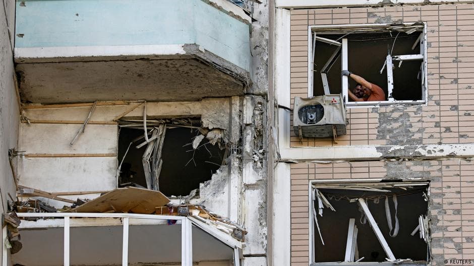 Ukrainian Drones Target Russia in Significant Overnight Assault