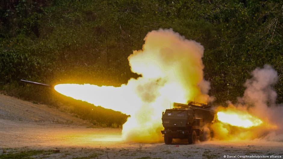 Trump Proposes Direct Talks with Taiwan on US Arms Sales