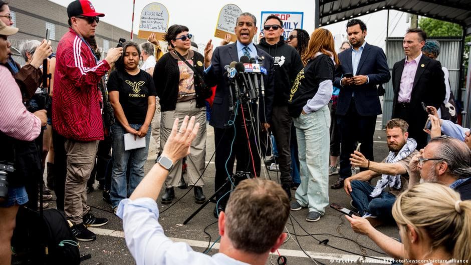 Concerns Rise Over Conditions at New Jersey ICE Facility Amid Congressional Visit