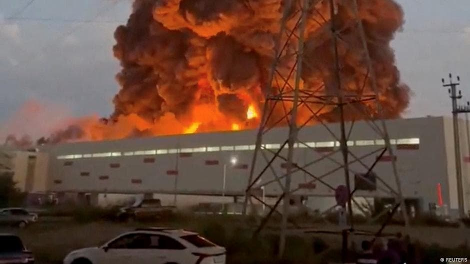 Ukraine Targets Wildberries Warehouses in Renewed Strikes Against Russia