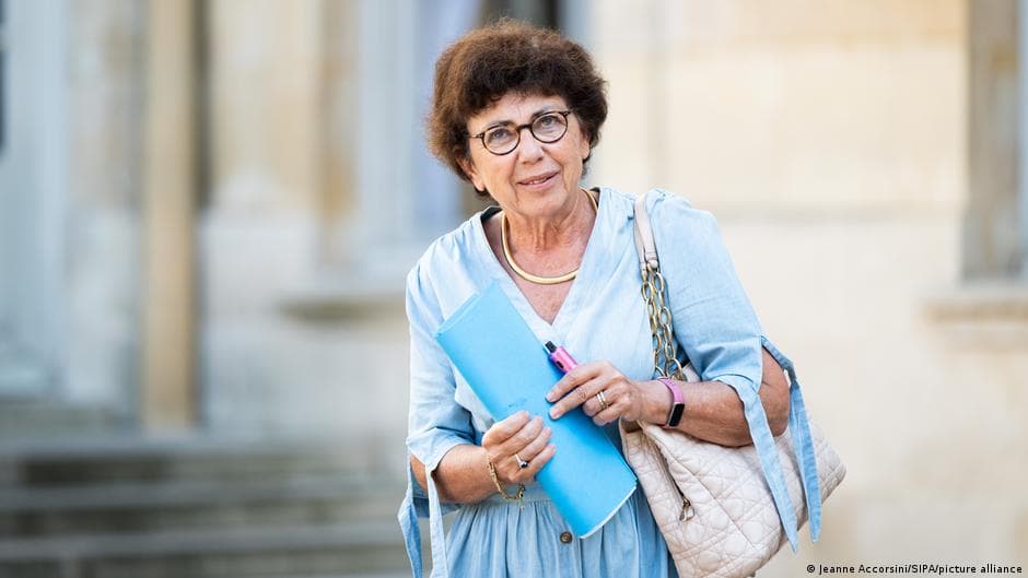 French Environment Minister Resigns in Protest of Pesticide Legislation