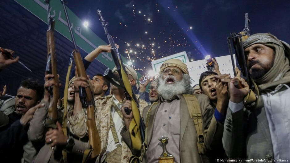 Pakistan's Potential Response to Houthi Attacks on Saudi Vessels Under Scrutiny