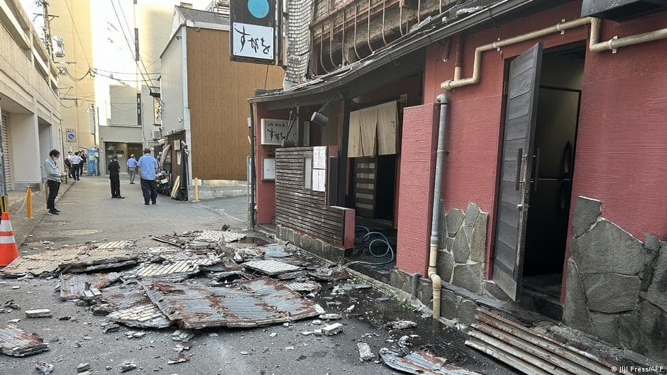 Strong Earthquake Hits Kumamoto, Japan; Multiple Injuries Reported