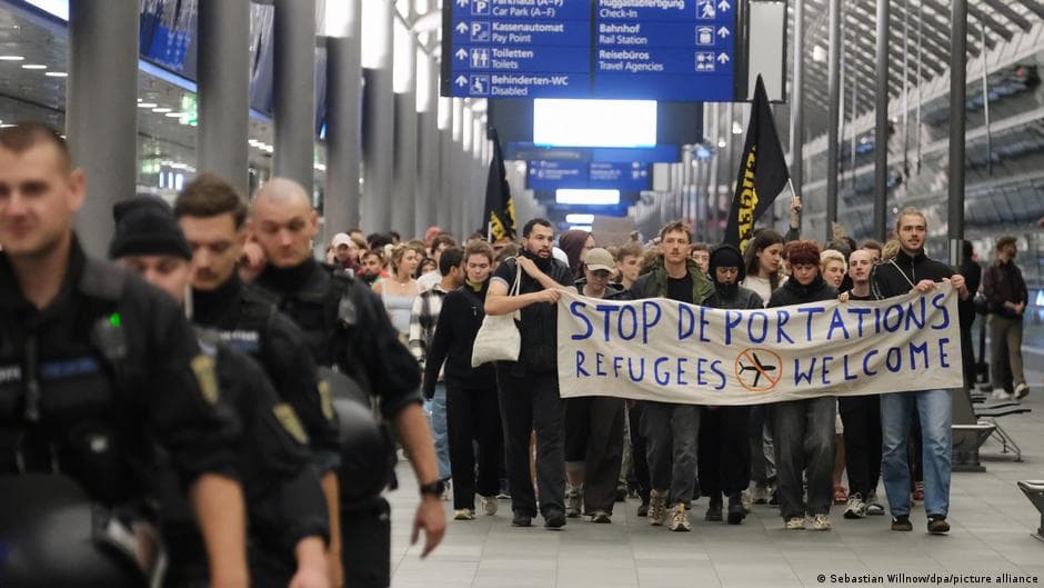 Germany Expands Deportations to Afghanistan, Including Non-Criminals