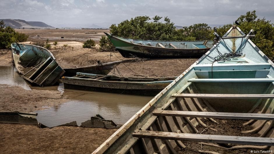 Over 200 feared dead or missing after migrant boat sinks near Djibouti