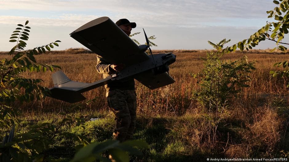 Ukraine Accuses SpaceX of Restricting Starlink Access for Drone Operations