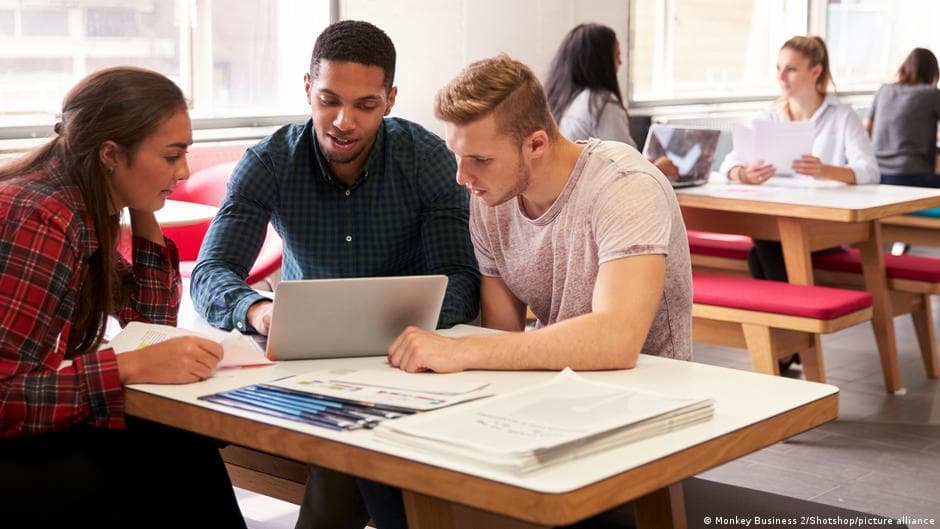Siemens Cautions on AI's Impact on Entry-Level Job Opportunities in Germany