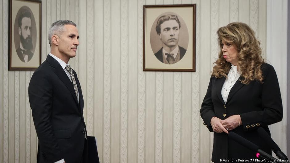 Security Concerns in the Black Sea Shape Bulgaria's Presidential Election Campaign
