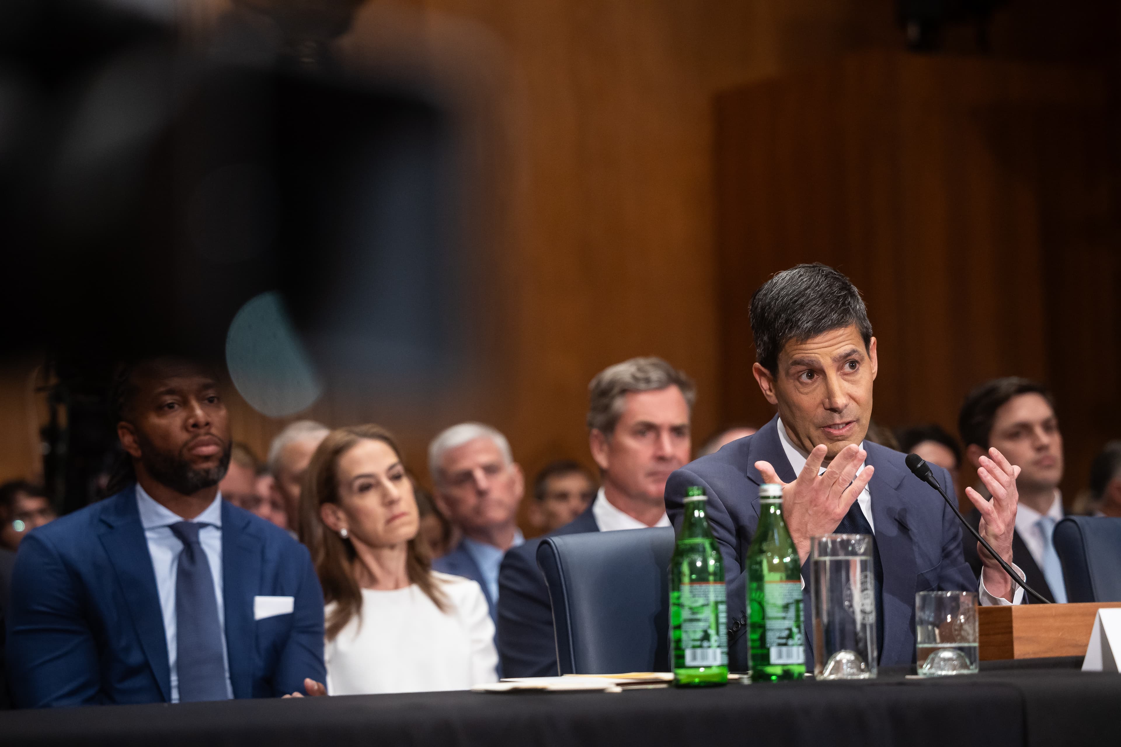 Kevin Warsh Faces Challenges with Trump as New Fed Chair Amid Economic Pressures