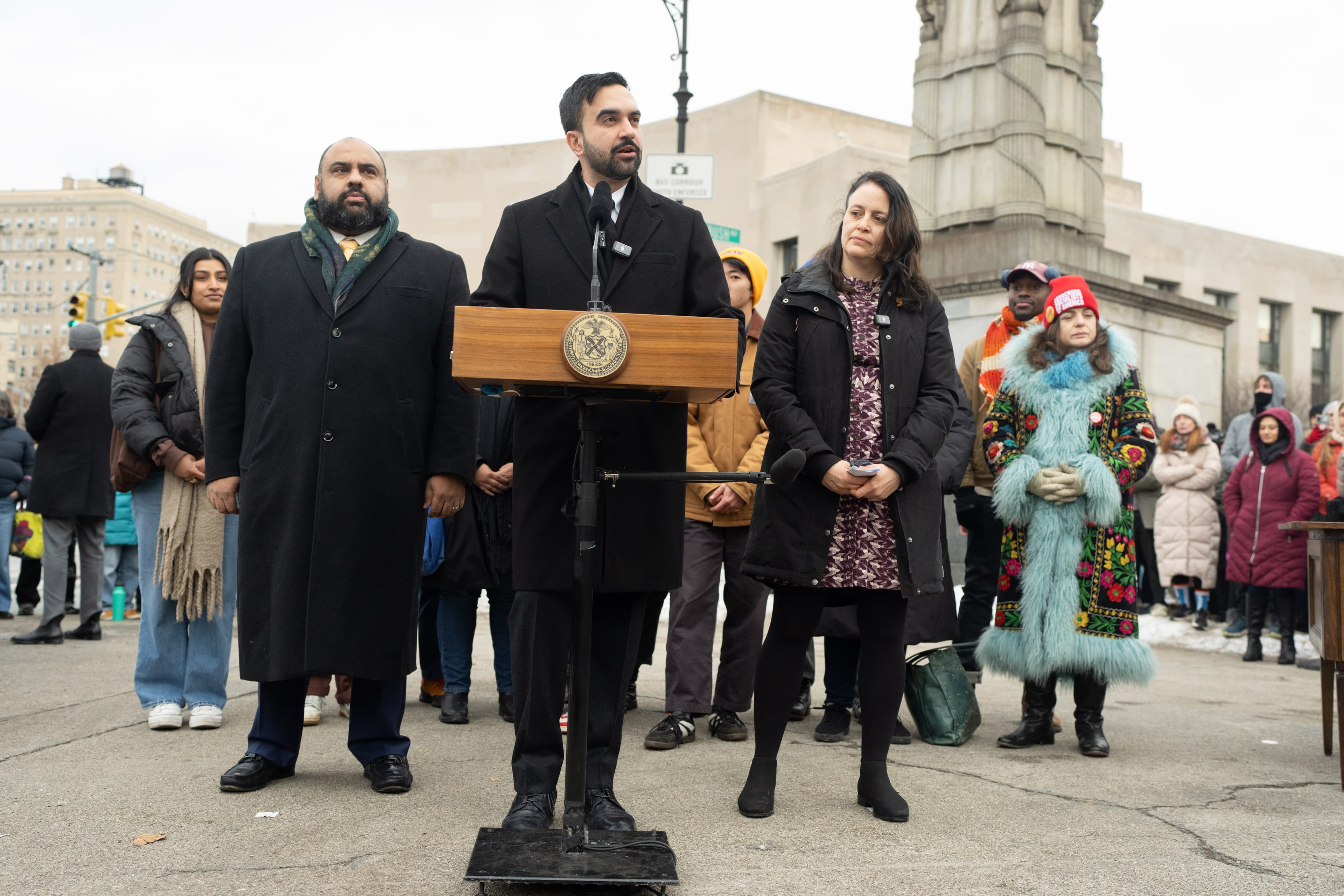 Mamdani defends eliminating executive orders on antisemitism, boycotting Israel