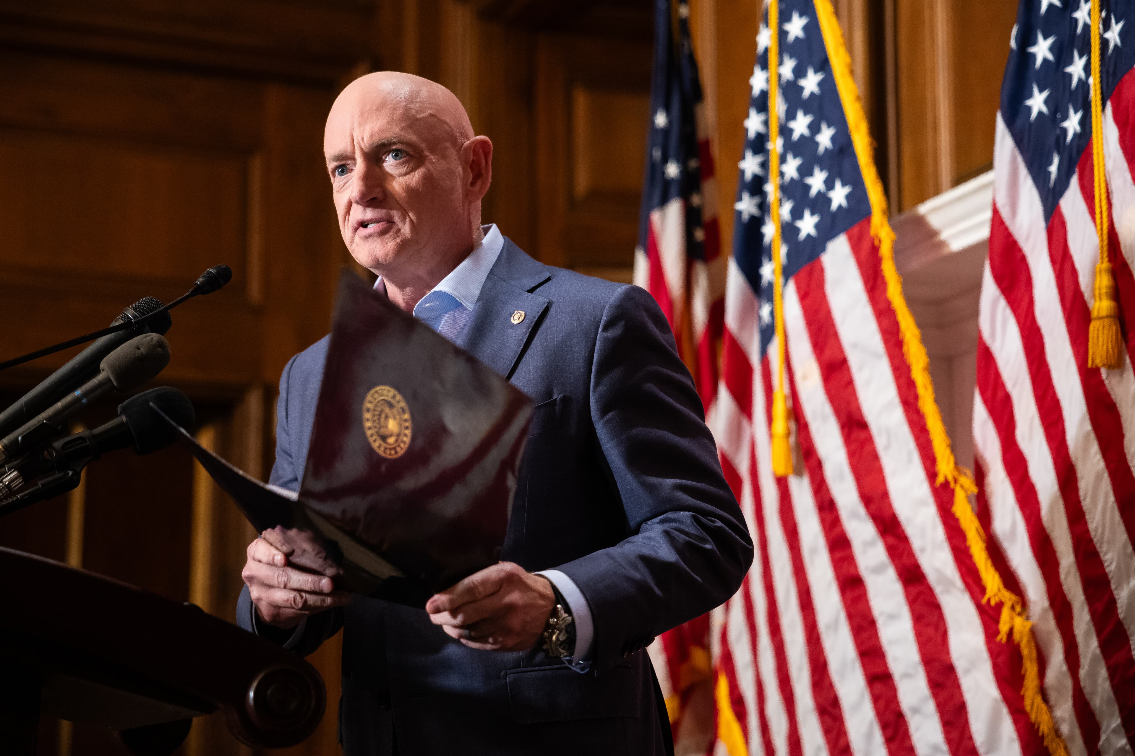 Kelly’s profile rises as he heads toward another likely victory over Hegseth