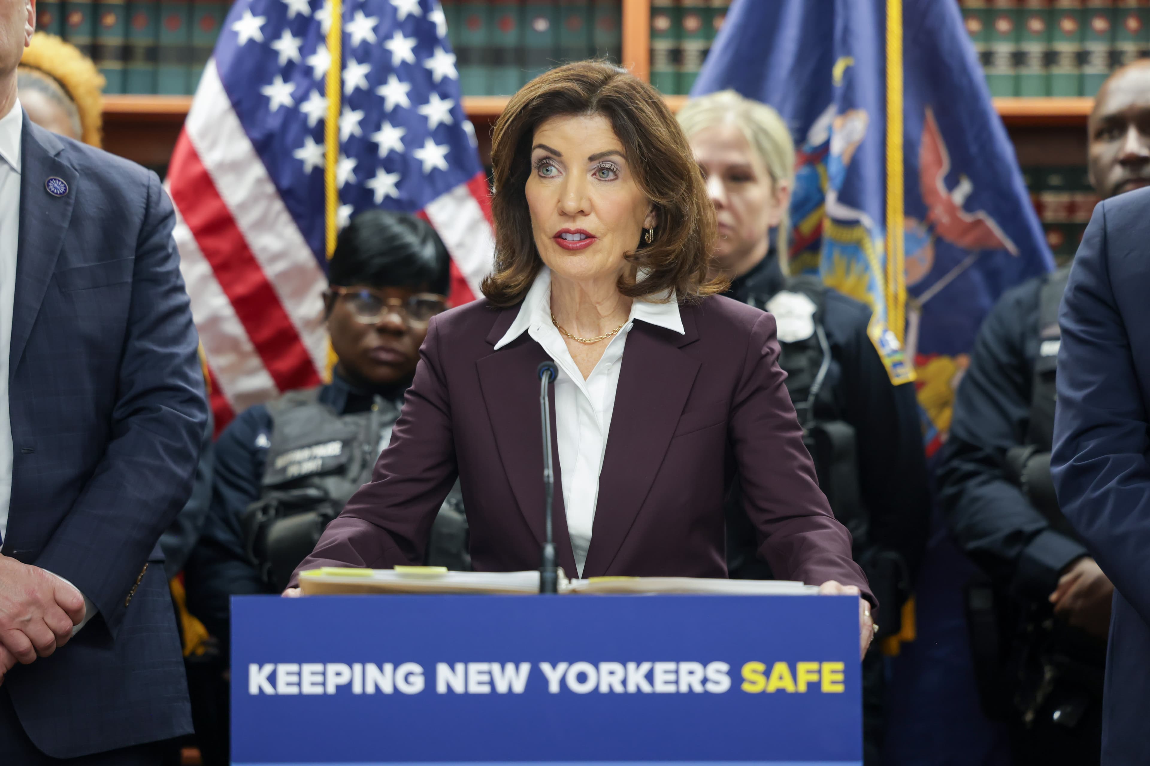 Hochul pushes Trump border czar on ICE agent who fatally shot Renee Good