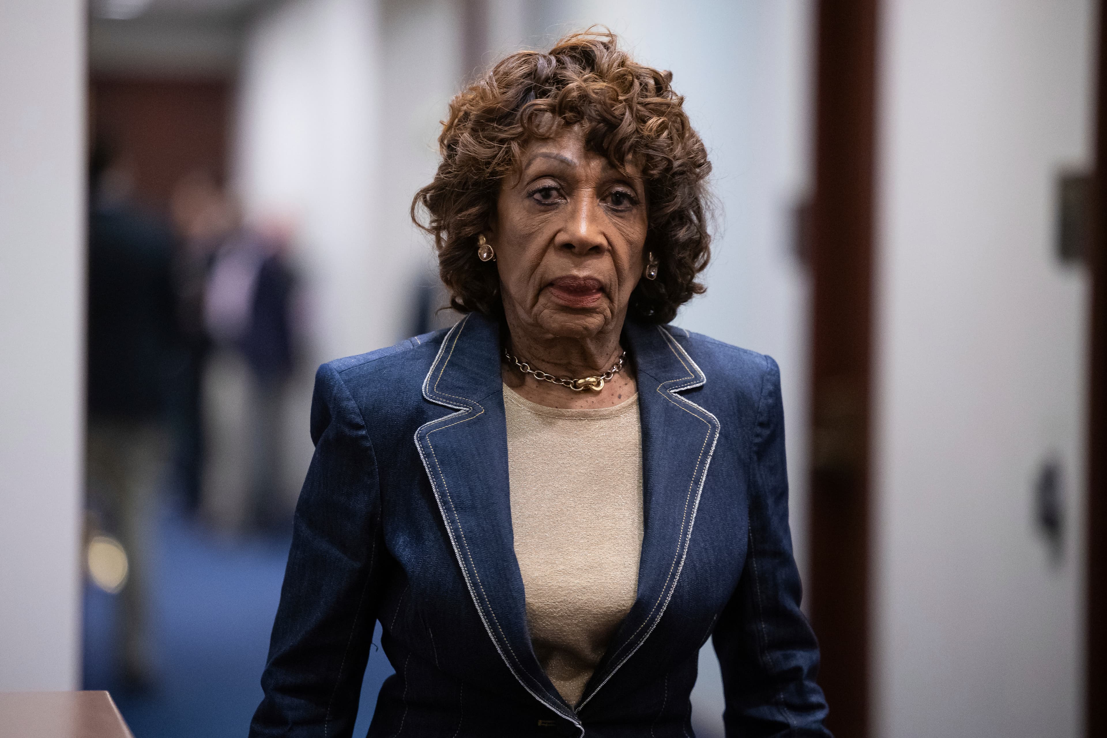 Democrats want new Hill leaders. At 87, Maxine Waters isn’t budging.