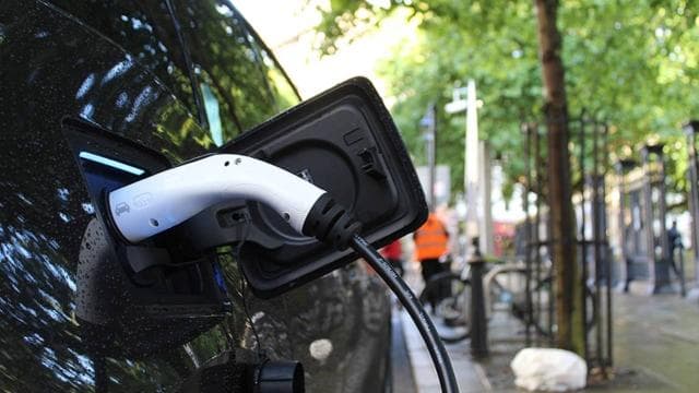 Dünyada 2025'teki elektrikli araç satışları 20,7 milyonla rekor kırdı