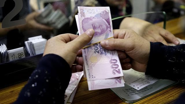 Emeklilerin bayram ikramiye ödemeleri bugün tamamlanacak