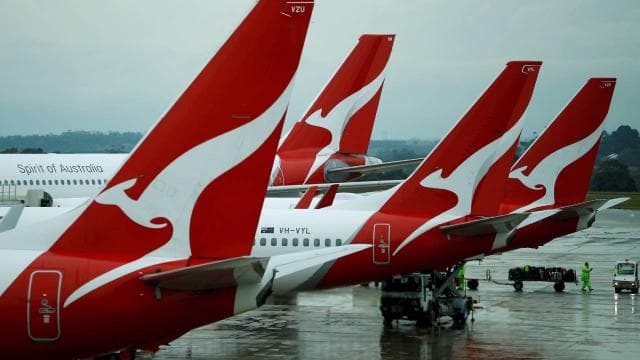 Qantas uçağı 24 saat havada kalarak yeni bir rekor kırdı