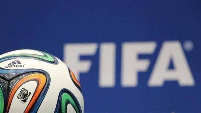 İsraile göz yummaya devam eden FIFAdan komik kararlar