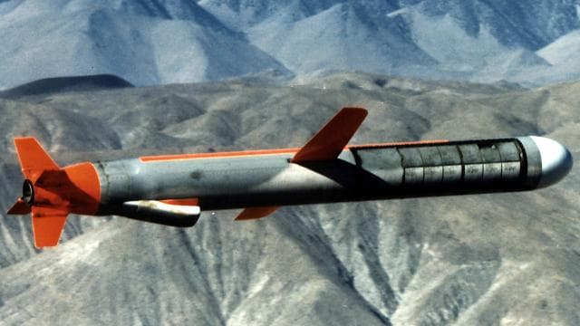 WP: ABD'nin İran'a saldırılarda kullandığı Tomahawk füzelerinin hızla tükenmesi Pentagon'u endişelendirdi