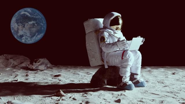 Artemis 2 astronotları Ay'ın rengi üzerine yeni gözlemler yaptı