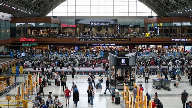 Sabiha Gökçen Havalimanı'nda mart ayında yolcu sayısı artışı yaşandı