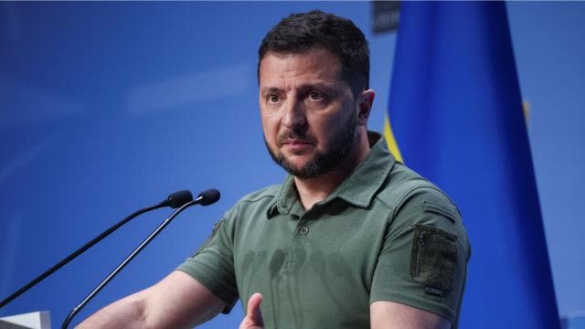 Zelenskiy: Rusya diplomasiye değil, füzelere güveniyor