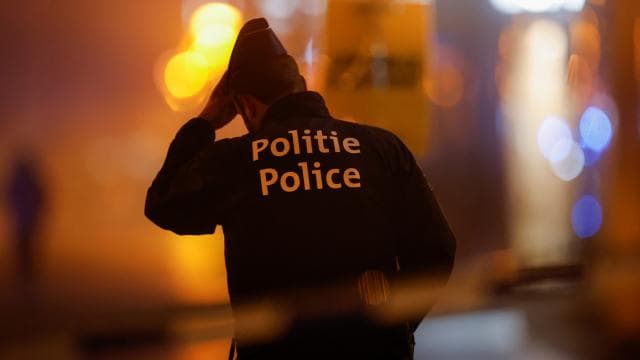 Brüksel'de askerler polisle birlikte devreye gezecek