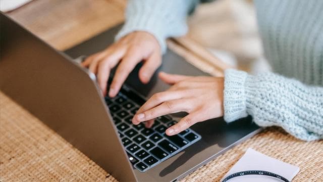 Gençler ve işverenler staj programında bir araya geldi