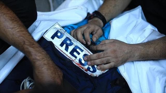 Soykırımcı İsrail ordusu bir gazeteciyi daha öldürdü