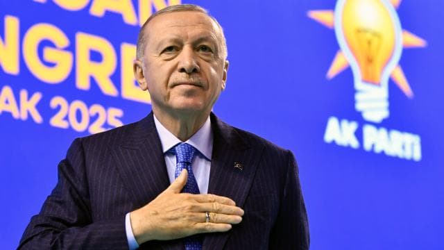 AK Parti, 25. yılını kutlamaya hazırlanıyor
