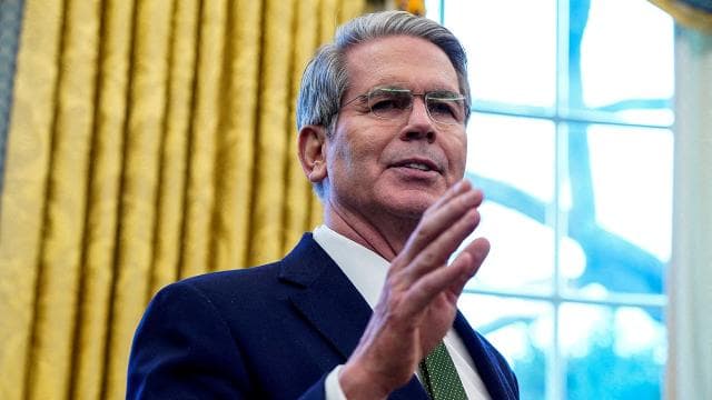 ABD Hazine Bakanı Bessent, İran'a saldırılar için yeterli kaynağa sahip olduklarını savundu