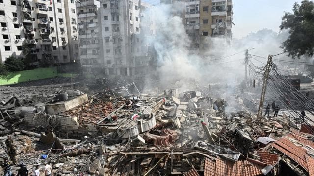 İşgalci İsrail ordusu Beyrut'taki Dahiye bölgesine hava saldırısı düzenledi