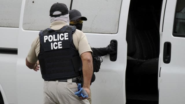 ABD'de ICE birimleri, personel eksikliği yaşanan büyük havalimanlarına konuşlandırılmaya başlandı