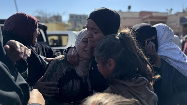 Ateşkese rağmen soykırımcı İsrail'in Gazze'de dün düzenlediği saldırılarda ölenlerin sayısı 11'e yükseldi