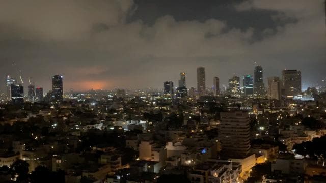 Tel Aviv ve Kudüs'te patlama sesleri duyuldu