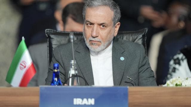 İran Dışişleri Bakanı Arakçi: Hürmüz Boğazı, savaşanlar hariç herkese açıktır